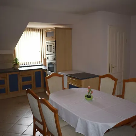 Taverna Panzió Pensión